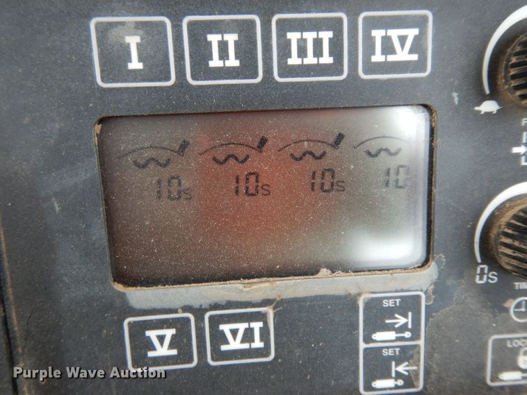 image for item DG6772 2011 John Deere 9430 Scraper Special  4WD tractor