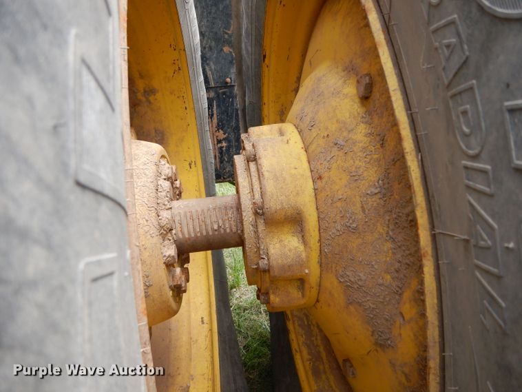 image for item DG6772 2011 John Deere 9430 Scraper Special  4WD tractor