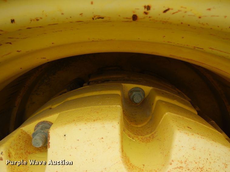 image for item DG6772 2011 John Deere 9430 Scraper Special  4WD tractor