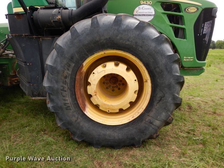 image for item DG6772 2011 John Deere 9430 Scraper Special  4WD tractor