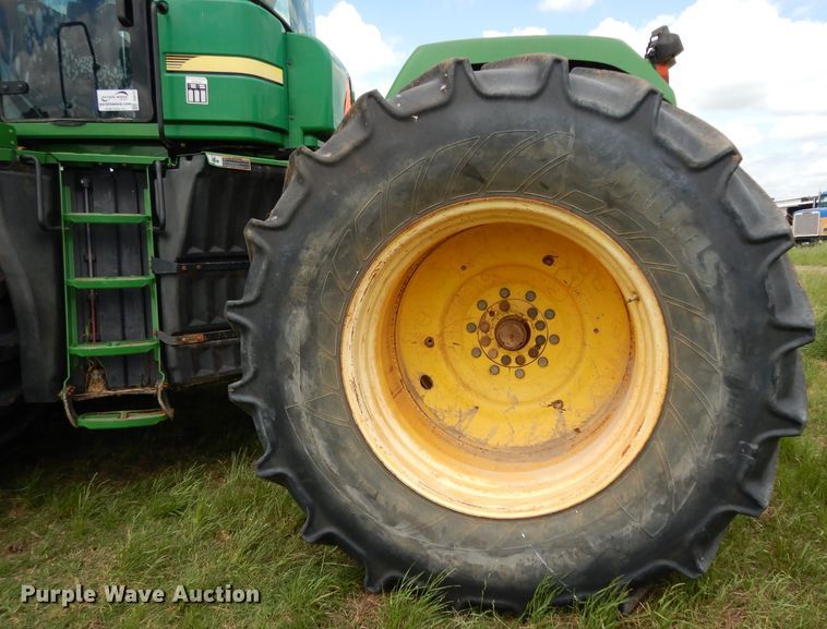 image for item DG6772 2011 John Deere 9430 Scraper Special  4WD tractor