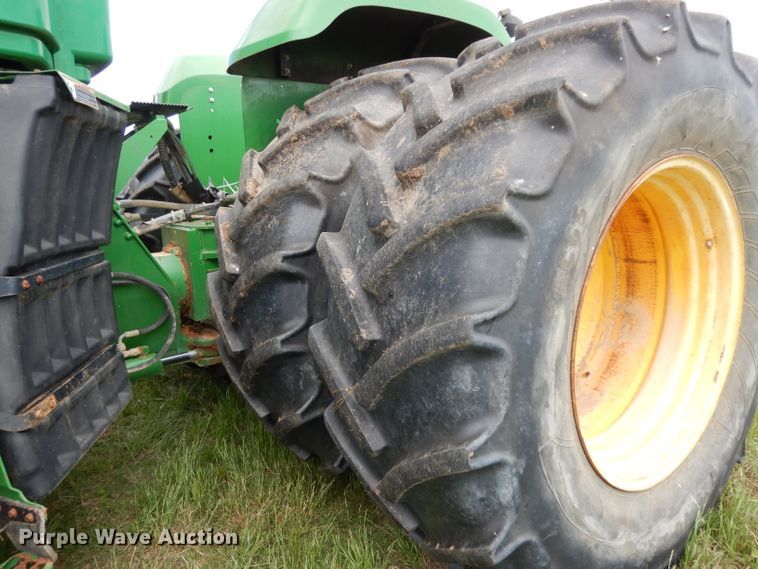 image for item DG6772 2011 John Deere 9430 Scraper Special  4WD tractor