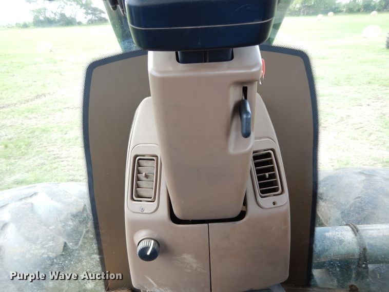 image for item DG6773 2000 John Deere 9400  4WD tractor