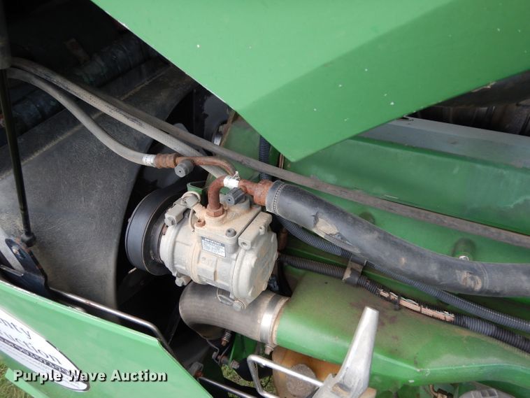 image for item DG6773 2000 John Deere 9400  4WD tractor