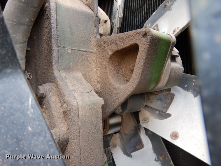 image for item DG6773 2000 John Deere 9400  4WD tractor