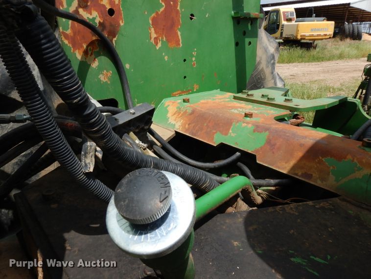 image for item DG6773 2000 John Deere 9400  4WD tractor