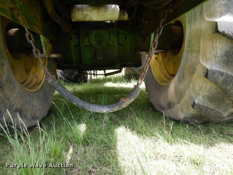 image for item DG6773 2000 John Deere 9400  4WD tractor