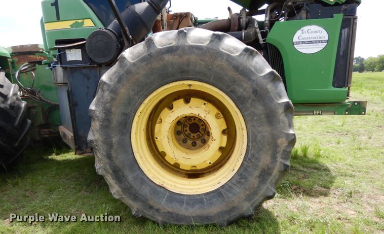 image for item DG6773 2000 John Deere 9400  4WD tractor