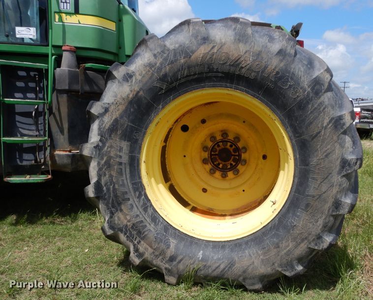 image for item DG6773 2000 John Deere 9400  4WD tractor