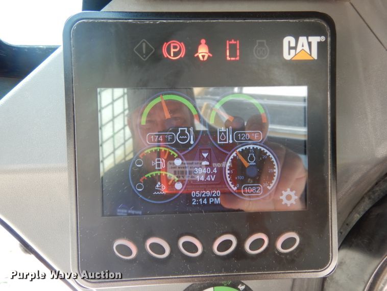 image for item DG6791 2018 Caterpillar 299D2  tracked skid steer loader