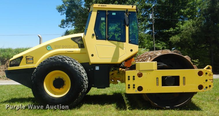 image for item DG8601 2015 Bomag BW211D-50  single drum vibratory roller