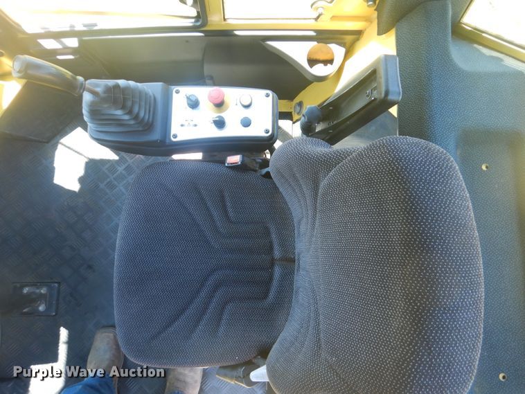 image for item DG8601 2015 Bomag BW211D-50  single drum vibratory roller