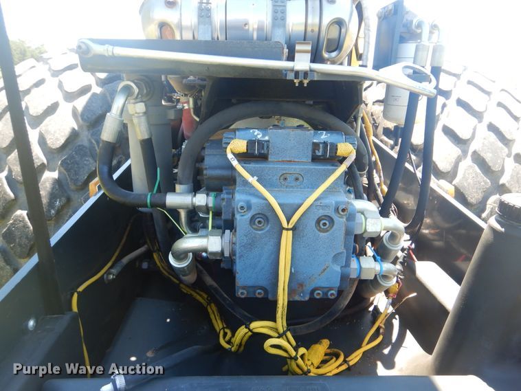 image for item DG8601 2015 Bomag BW211D-50  single drum vibratory roller