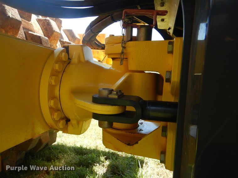 image for item DG8601 2015 Bomag BW211D-50  single drum vibratory roller