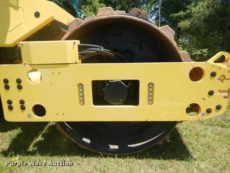 image for item DG8601 2015 Bomag BW211D-50  single drum vibratory roller