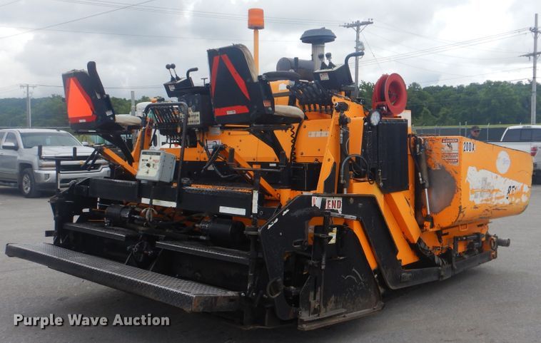 image for item DG8604 2013 Lee Boy 8510B  paver