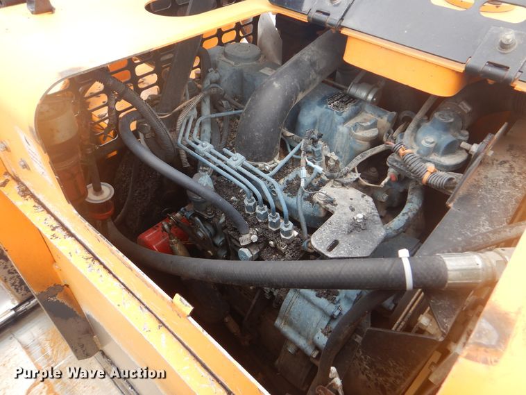 image for item DG8604 2013 Lee Boy 8510B  paver