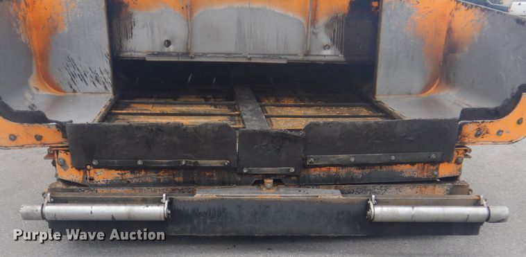 image for item DG8604 2013 Lee Boy 8510B  paver