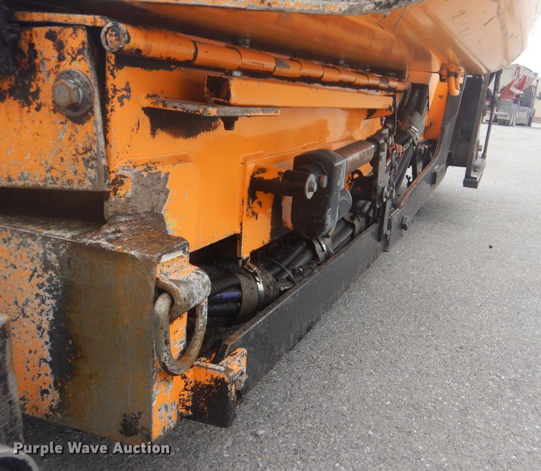 image for item DG8604 2013 Lee Boy 8510B  paver