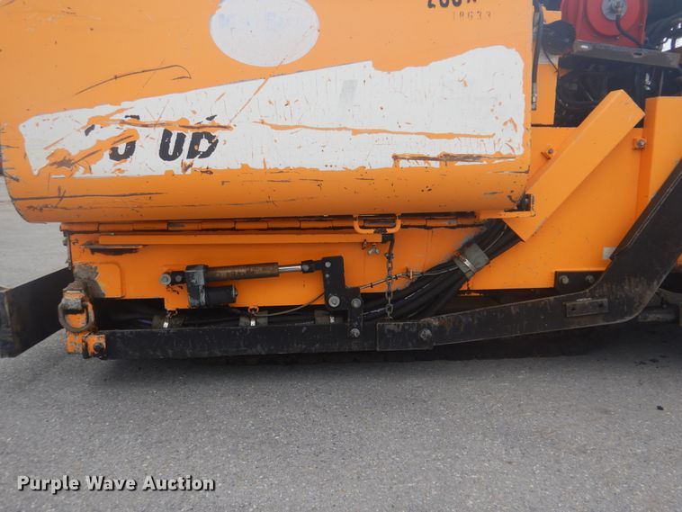 image for item DG8604 2013 Lee Boy 8510B  paver