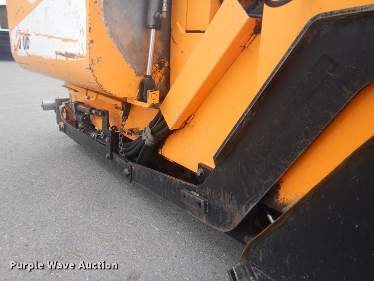 image for item DG8604 2013 Lee Boy 8510B  paver