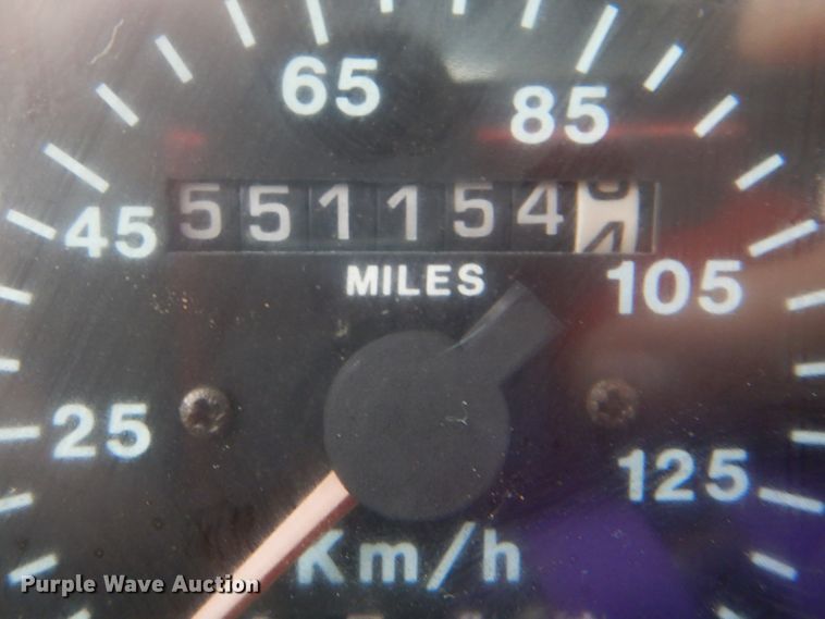 image for item DG8607 2000 Mack CH613  tank truck