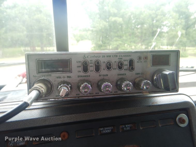 image for item DG8607 2000 Mack CH613  tank truck