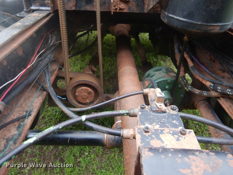 image for item DG8607 2000 Mack CH613  tank truck