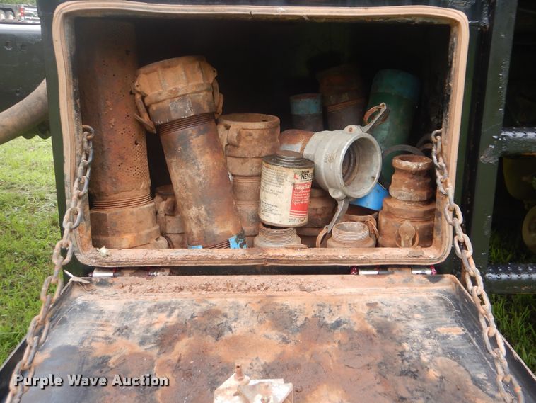 image for item DG8607 2000 Mack CH613  tank truck