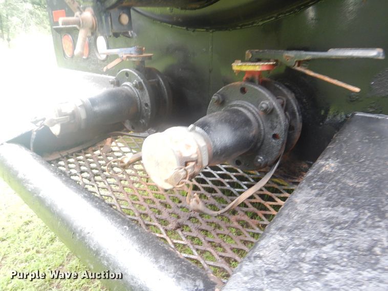 image for item DG8607 2000 Mack CH613  tank truck