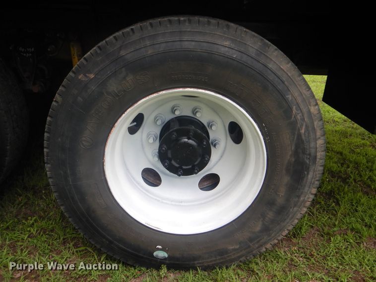 image for item DG8607 2000 Mack CH613  tank truck