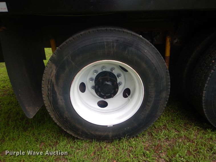 image for item DG8607 2000 Mack CH613  tank truck