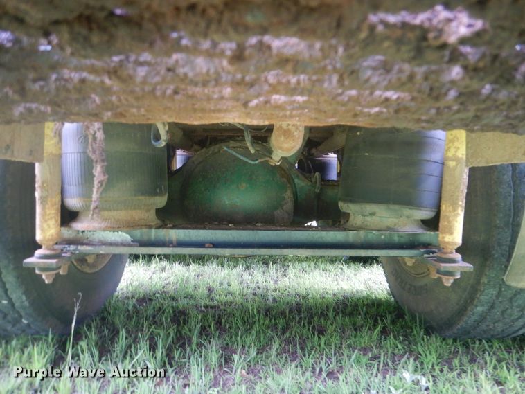 image for item DG8607 2000 Mack CH613  tank truck