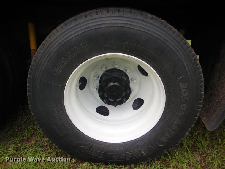 image for item DG8607 2000 Mack CH613  tank truck