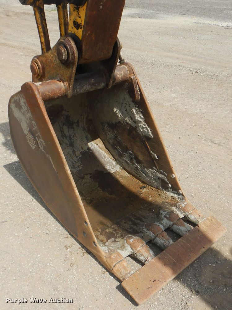 image for item DG8613 2006 Komatsu PC78MR-6  mini excavator