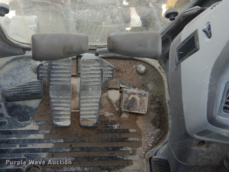 image for item DG8614 2006 Komatsu PC78MR-6  mini excavator