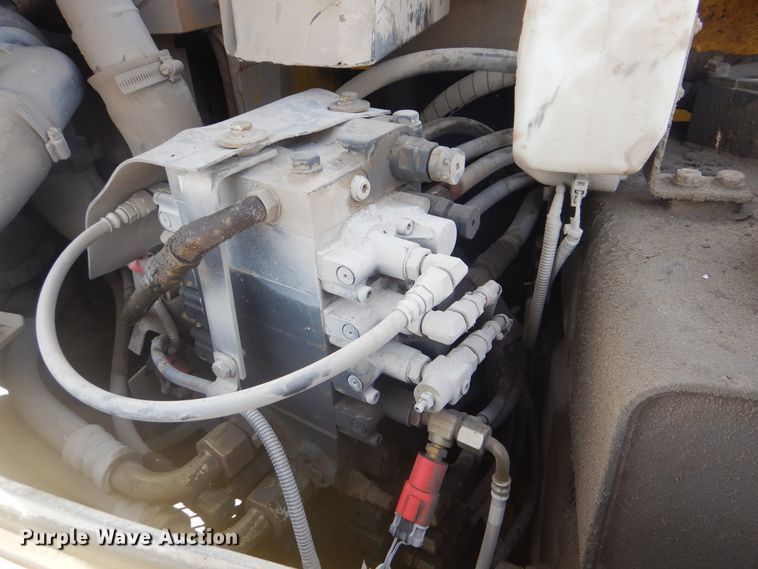 image for item DG8614 2006 Komatsu PC78MR-6  mini excavator