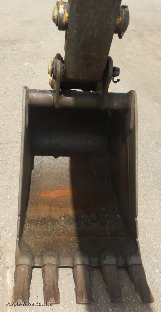 image for item DG8614 2006 Komatsu PC78MR-6  mini excavator