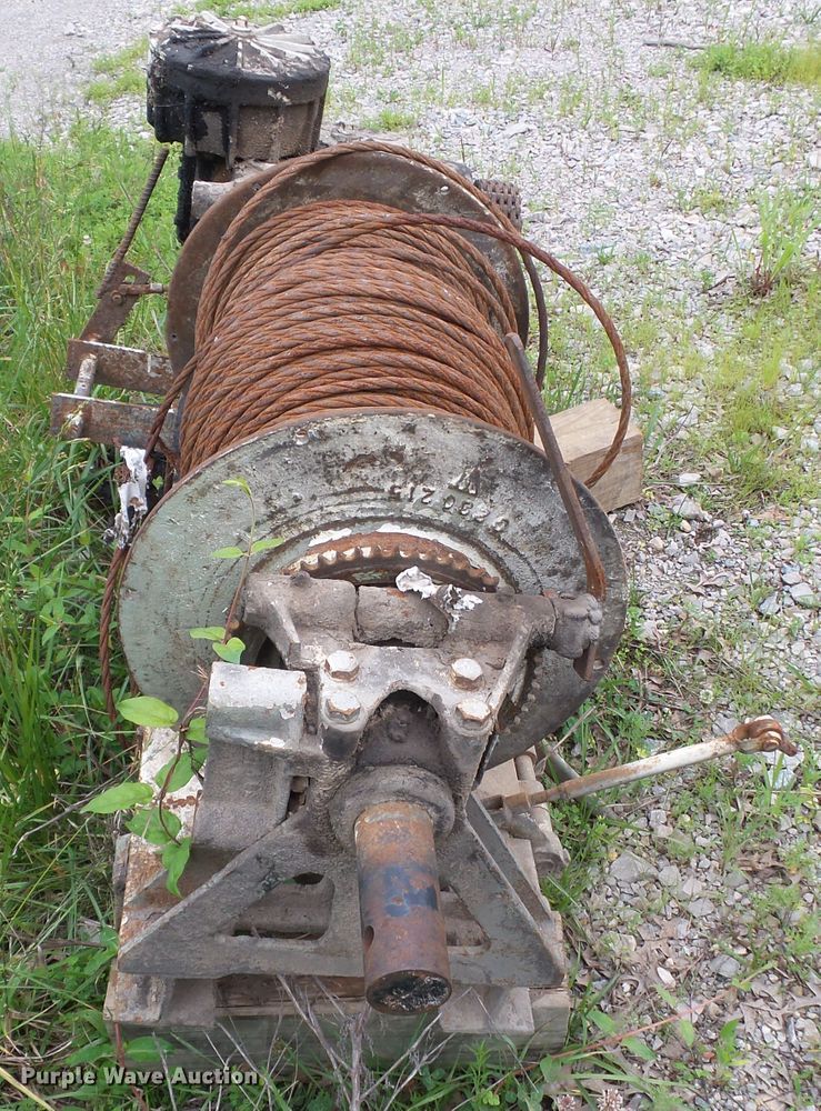 image for item DH3750 Adams winch