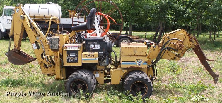 image for item DH3767 2002 Vermeer LM42  cable plow