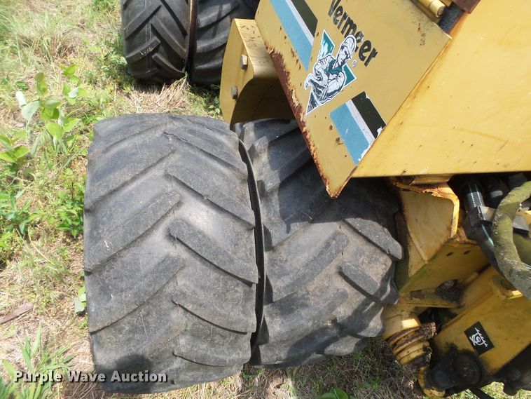 image for item DH3767 2002 Vermeer LM42  cable plow