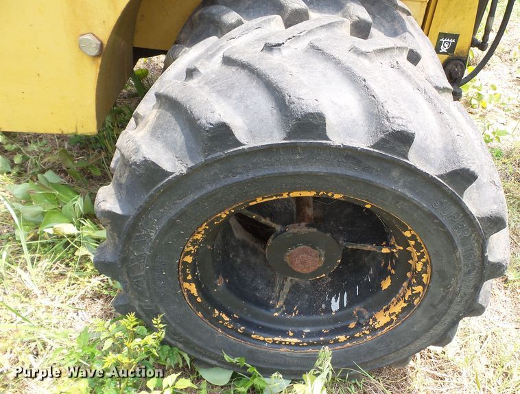 image for item DH3767 2002 Vermeer LM42  cable plow