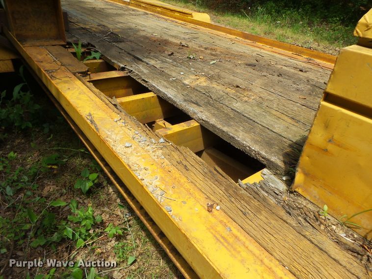 image for item DH3768 2000 Redi Haul FSL21210 equipment trailer