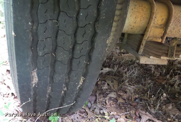 image for item DH3768 2000 Redi Haul FSL21210 equipment trailer