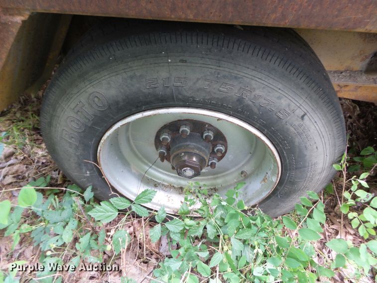 image for item DH3768 2000 Redi Haul FSL21210 equipment trailer