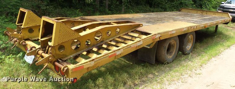 image for item DH3769 2003 Legend 26FD equipment trailer