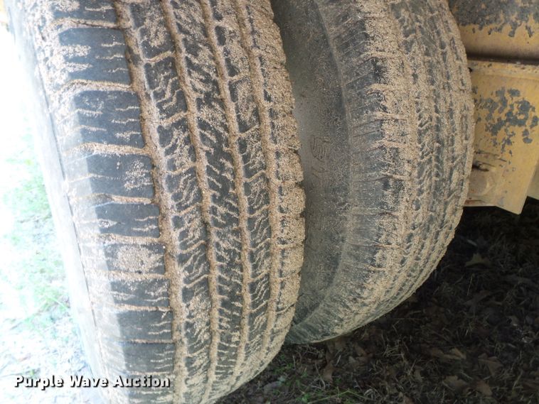 image for item DH3769 2003 Legend 26FD equipment trailer