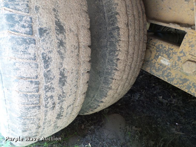 image for item DH3769 2003 Legend 26FD equipment trailer