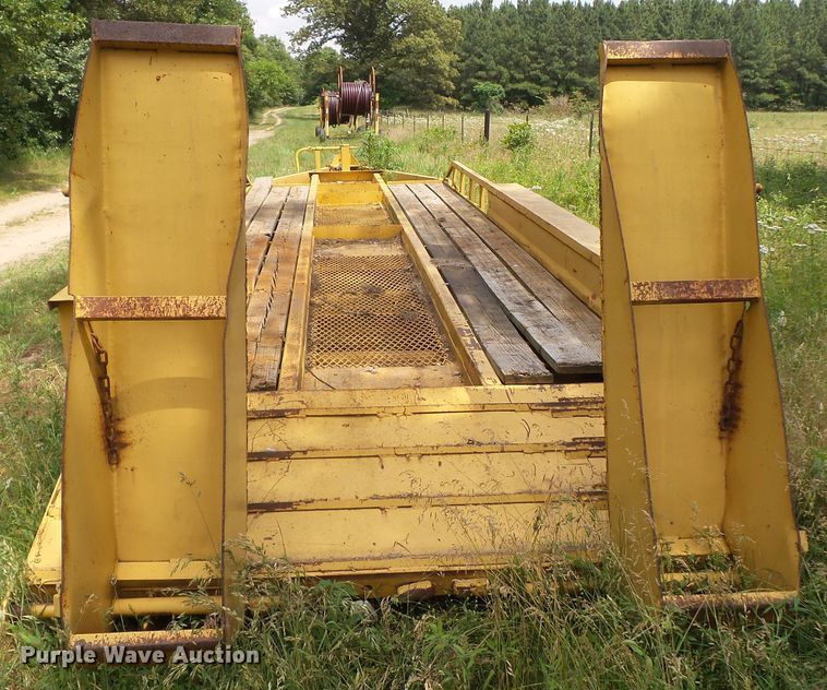 image for item DH3770 1998 Belshe DB18 equipment trailer