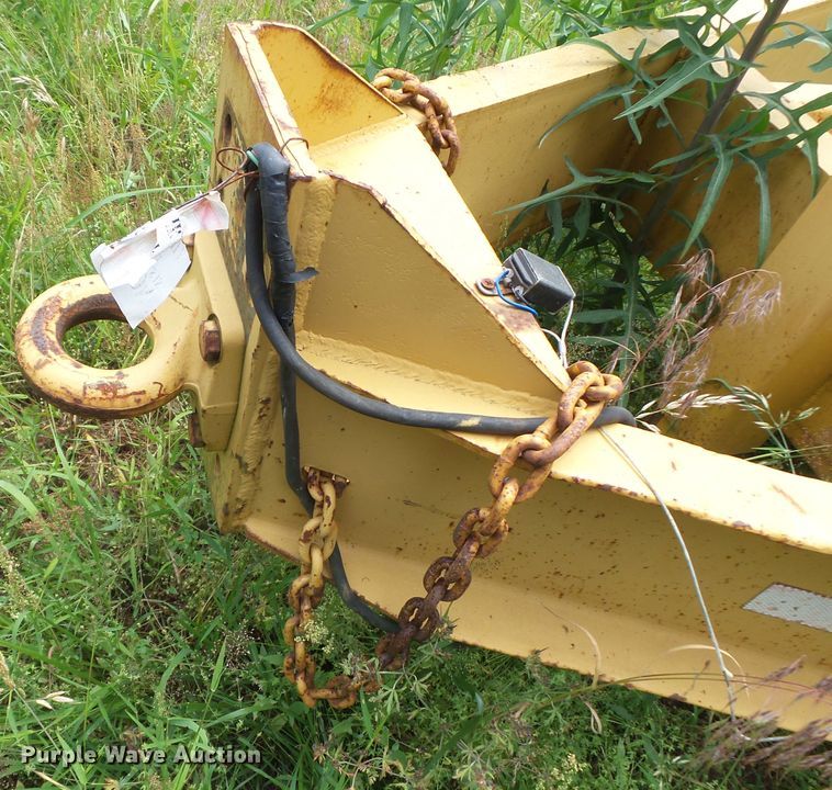 image for item DH3770 1998 Belshe DB18 equipment trailer